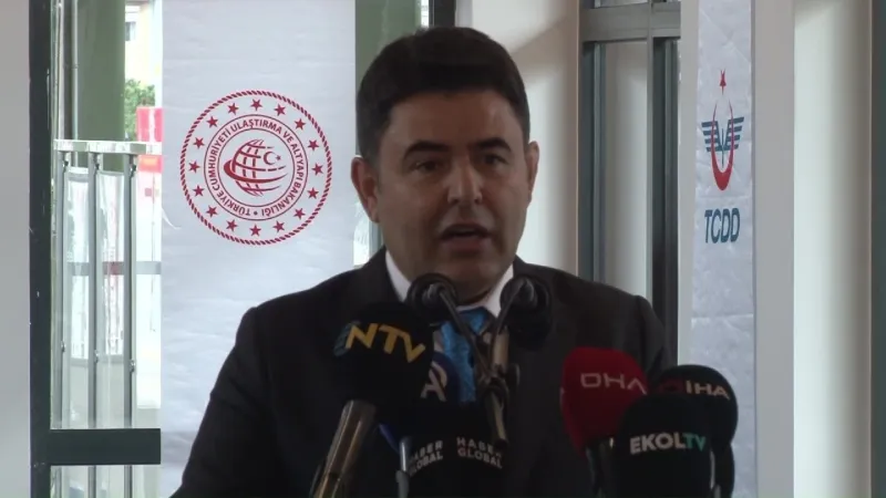 İstanbul - Sivas YHT ilk seferini yaptı İstanbul - Sivas YHT ilk seferini yaptı