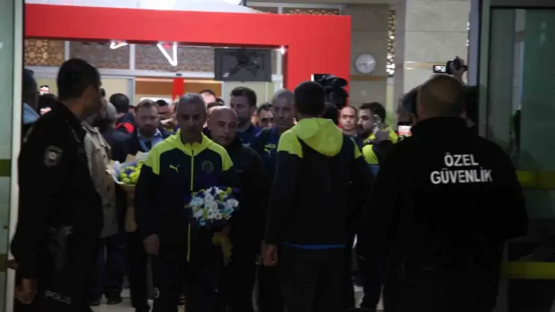 Fenerbahçe kafilesi Konya’ya geldi Fenerbahçe kafilesi Konya’ya geldi