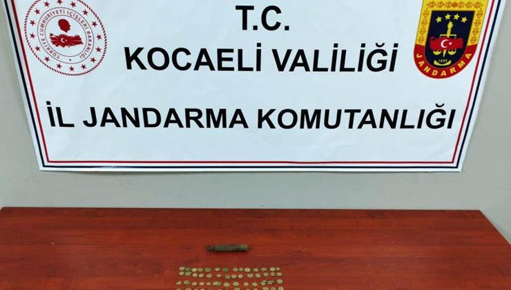 Jandarmadan tarihi eser operasyonu: 133 sikke ele geçirildi