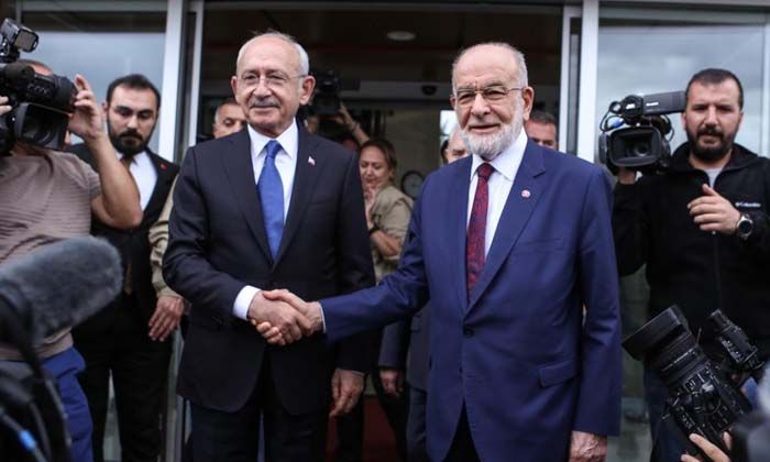 Kılıçdaroğlu, Karamollaoğlu’nu ziyaret etti