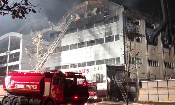 Sultanbeyli’de çelik tencere fabrikasında çıkan yangın 13 saat sonra söndürüldü