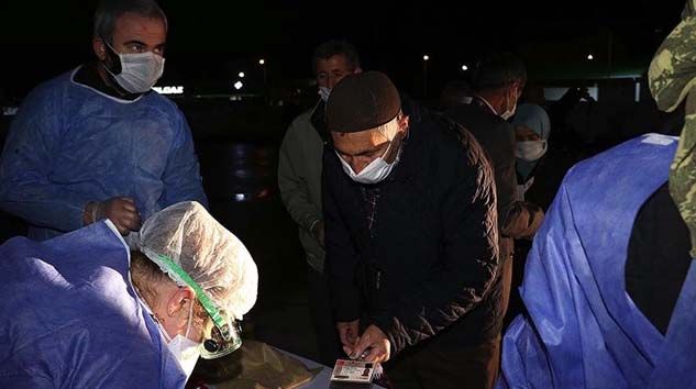 Ankara ve Isparta’da umre dönüşü karantina süreci tamamlanan 29 kişi evlerine gönderildi