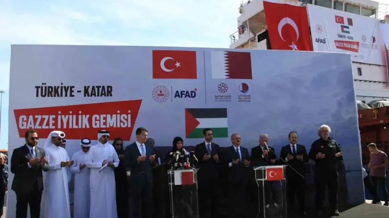’Türkiye-Katar Gazze İyilik Gemisi’ Mersin’den uğurlandı