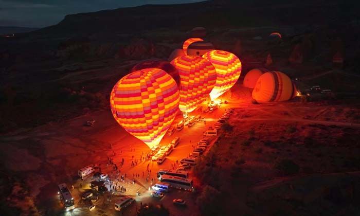 Gökyüzünden Kapadokya’nın eşsiz balon manzaraları