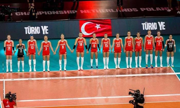 Filenin Sultanları, Polonya ile karşılaşacak