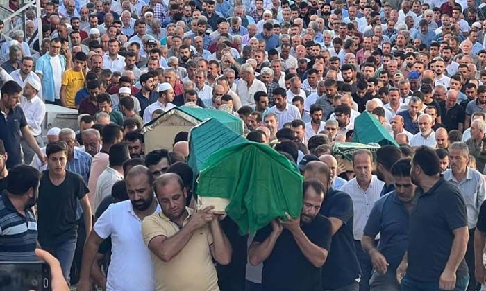 Trabzon’daki kazada hayatını kaybeden Güngörmüş ailesi toprağa verildi