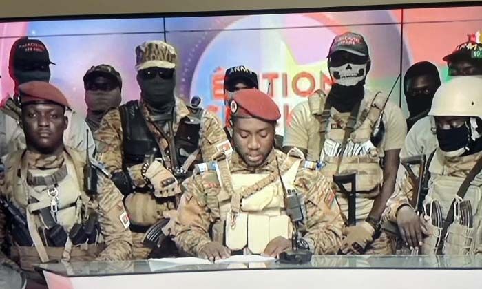 Burkina Faso’da ordu, yönetime el koydu