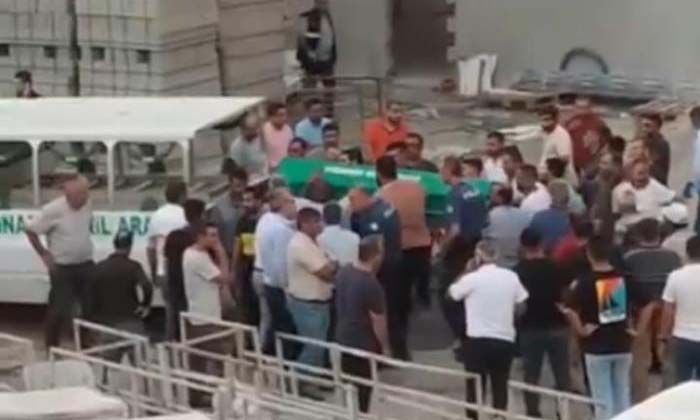 Adana’da 11. kattan düşen Ferdi Tanış hayatını kaybetti.