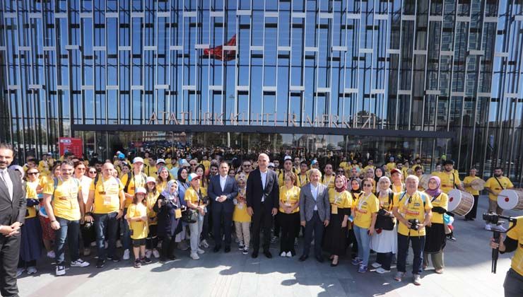 Beyoğlu Kültür Yolu Festivali 2500 fotoğrafçının katıldığı fotomaraton heyecanıyla başladı