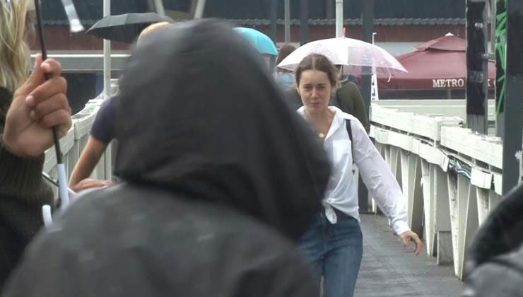 İstanbul’da aniden bastıran yağış, vatandaşlara zor anlar yaşattı