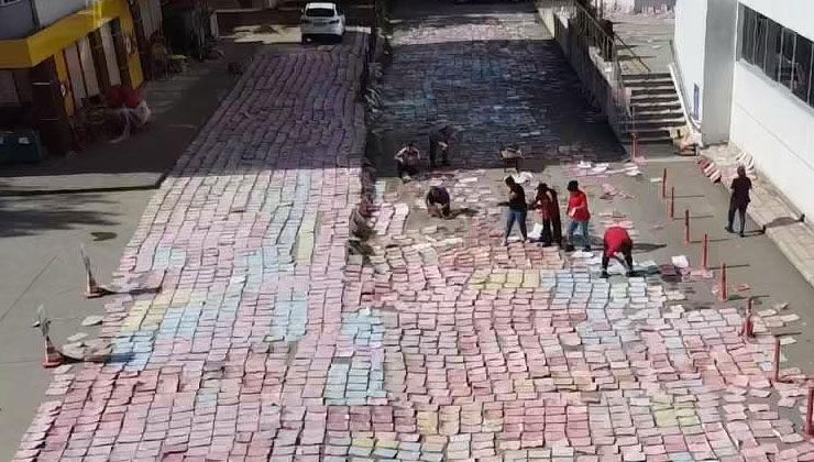 SGK’da ilginç görüntü! Selde ıslanan evraklar böyle kurutuldu