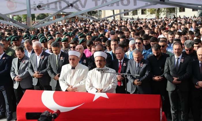 Şehit özel harekat polisi Mustafa Çalışgan son yolculuğuna uğurlandı