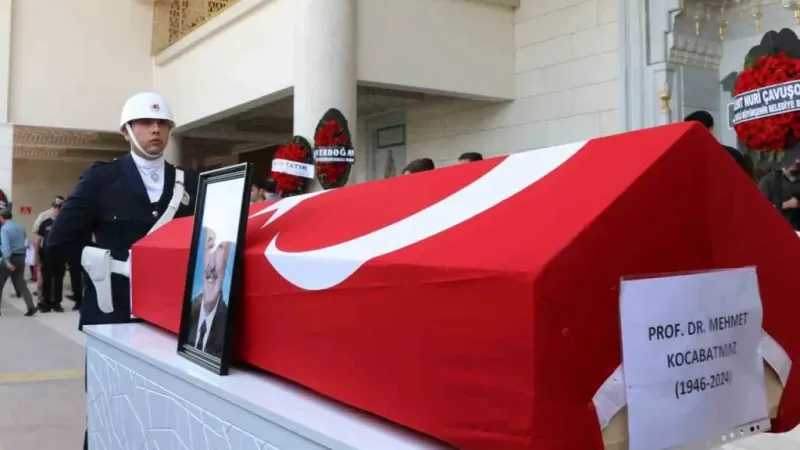 Eski Devlet Bakanı Kocabatmaz törenle son yolculuğuna uğurlandı Eski Devlet Bakanı Kocabatmaz törenle son yolculuğuna uğurlandı