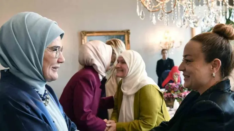 Emine Erdoğan, Anneler Günü vesilesiyle Devlet Konukevi’nde anneleri ağırladı:
