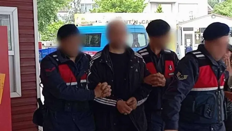 Bursa’da JASAT ekipleri suç makinesini yakaladı Bursa’da JASAT ekipleri suç makinesini yakaladı