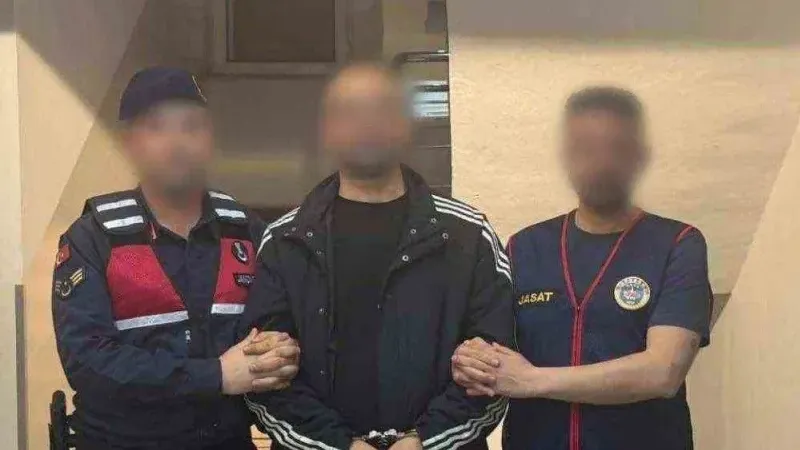 Bursa’da JASAT ekipleri suç makinesini yakaladı Bursa’da JASAT ekipleri suç makinesini yakaladı