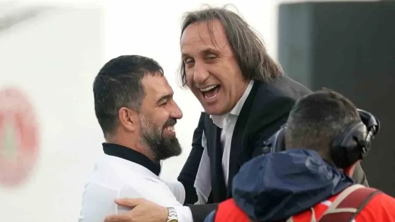 Murat Özkaya: “İstanbul’da oynayamazsak stadımız yapılana kadar Bursa ya da Eskişehir’de oynamak istiyoruz” Murat Özkaya: “İstanbul’da oynayamazsak stadımız yapılana kadar Bursa ya da Eskişehir’de oynamak istiyoruz”