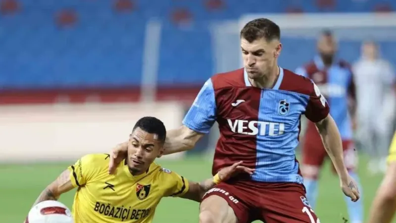 Trendyol Süper Lig: Trabzonspor: 3 - İstanbulspor: 0 (Maç sonucu) Trendyol Süper Lig: Trabzonspor: 3 - İstanbulspor: 0 (Maç sonucu)
