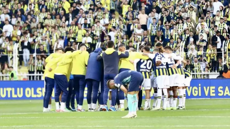 Fenerbahçe, şampiyonluk umudunu son 2 haftaya taşıdı Fenerbahçe, şampiyonluk umudunu son 2 haftaya taşıdı