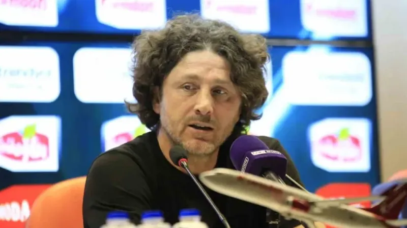 Fatih Tekke: “Alanyaspor hak ettiği bir konumda” Fatih Tekke: “Alanyaspor hak ettiği bir konumda”