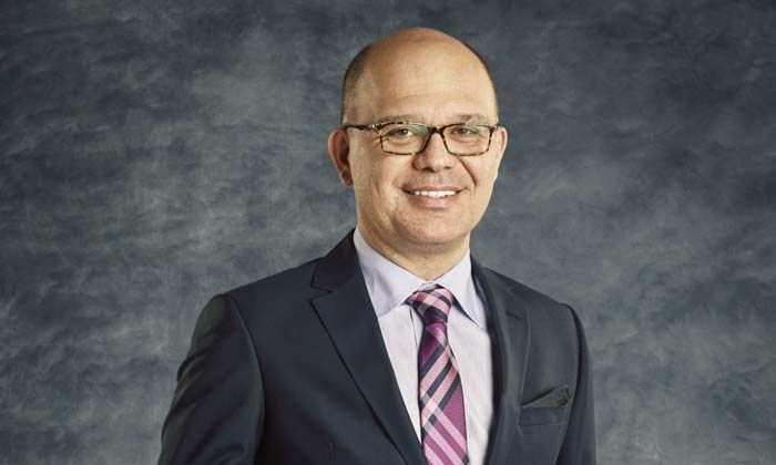 Toros Meram’a İngiltere’den Üstün Başarı Ödülü