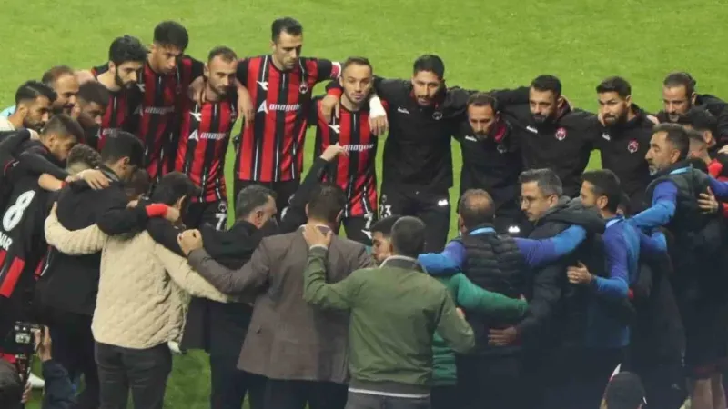 TFF 2. Lig play- off yükselme maçı: Erzincanspor: 0 - Iğdırspor: 3 TFF 2. Lig play- off yükselme maçı: Erzincanspor: 0 - Iğdırspor: 3