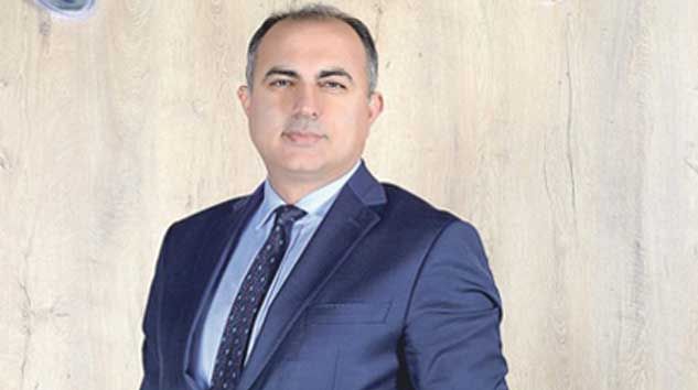 Dev plazalar yemek masalarına, salon sehpalarına sığdı