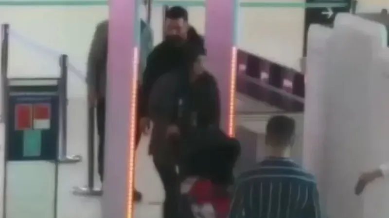 İstanbul Havalimanı’nda ilginç operasyon: Bebek arabasından servet çıktı İstanbul Havalimanı’nda ilginç operasyon: Bebek arabasından servet çıktı