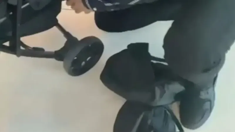 İstanbul Havalimanı’nda ilginç operasyon: Bebek arabasından servet çıktı İstanbul Havalimanı’nda ilginç operasyon: Bebek arabasından servet çıktı