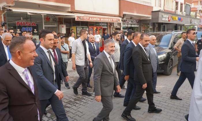 Bakan Nebati Siirt’te esnafı ziyaret etti