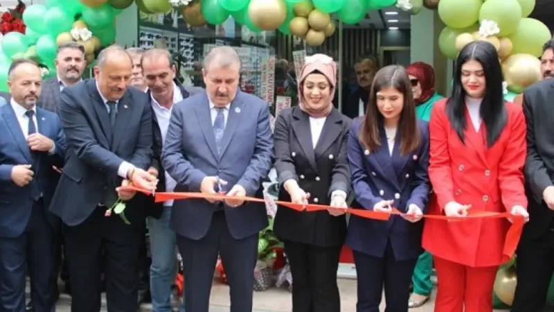 BBP Genel Başkanı Destici: "Vaatlerimizi 5 sene içinde gerçekleştirmek istiyoruz" BBP Genel Başkanı Destici: "Vaatlerimizi 5 sene içinde gerçekleştirmek istiyoruz"