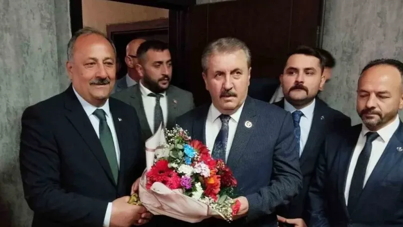 BBP Genel Başkanı Destici: "Vaatlerimizi 5 sene içinde gerçekleştirmek istiyoruz" BBP Genel Başkanı Destici: "Vaatlerimizi 5 sene içinde gerçekleştirmek istiyoruz"