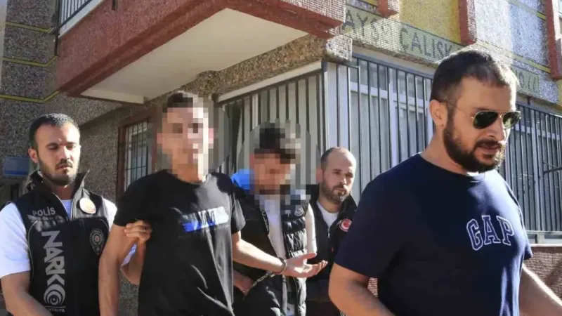 Antalya’da sosyal medya üzerinden uyuşturucu satışına eş zamanlı operasyon Antalya’da sosyal medya üzerinden uyuşturucu satışına eş zamanlı operasyon