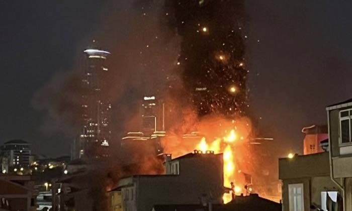 Kadıköy’de binada doğal gaz patlaması: 3 kişi hayatını kaybetti