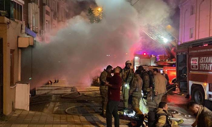 12 katlı binada yangın paniği