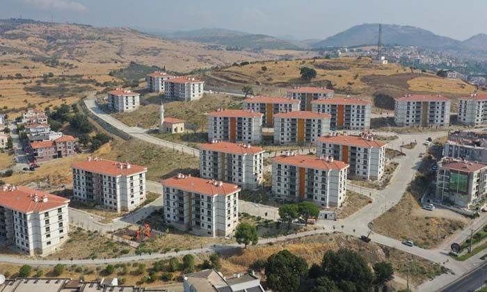 Sosyal konut ve arsa projeleri için örnek ödeme planı… Bakan Kurum canlı yayında açıkladı!