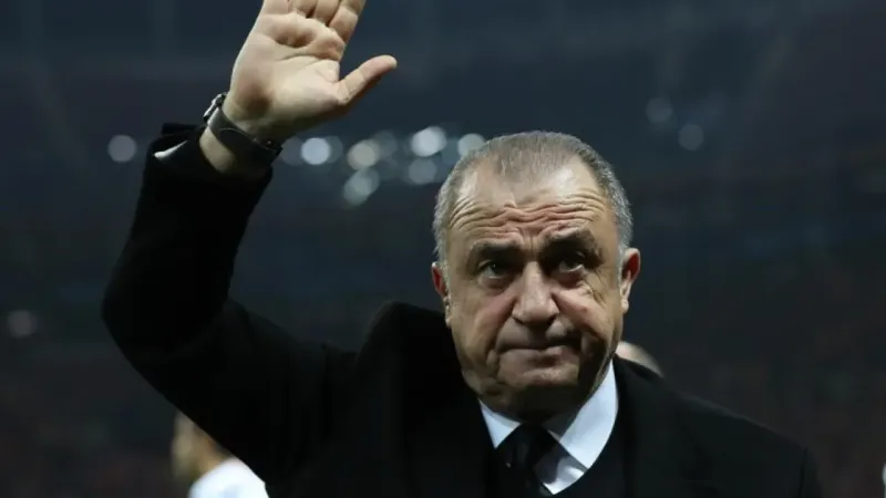 Terim, Panathinaikos’tan ayrıldı Terim, Panathinaikos’tan ayrıldı
