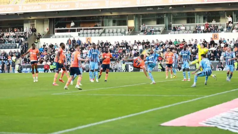 Trabzonspor deplasmanda Başakşehir'i mağlup etti 