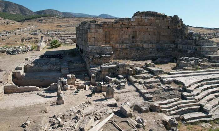 İnsanlık tarihini değiştirecek arkeolojik kazı Hierapolis’te sürüyor