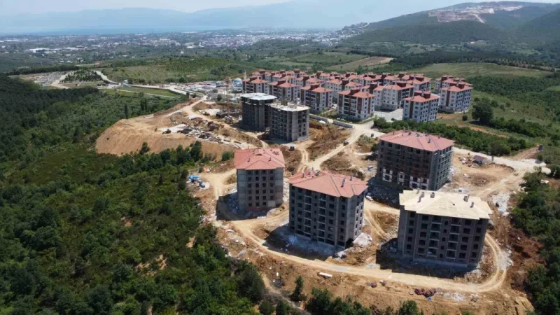 Bursa’da yeni TOKİ projesinde bloklar yükseliyor