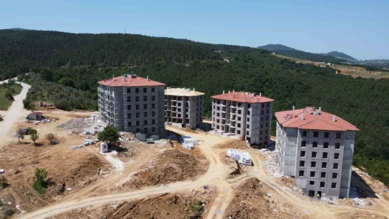 Bursa’da yeni TOKİ projesinde bloklar yükseliyor