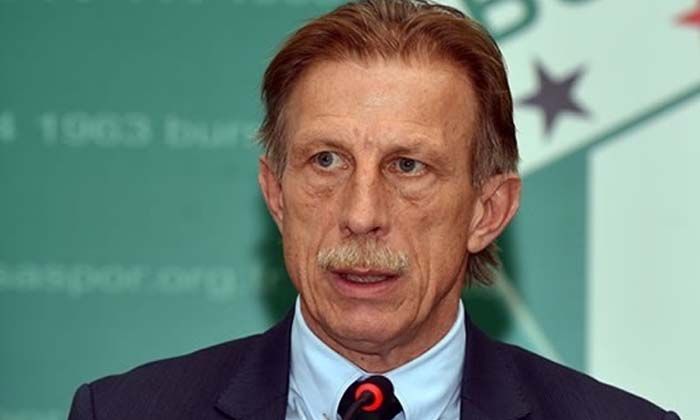 Christoph Daum’a kanser teşhisi konuldu!