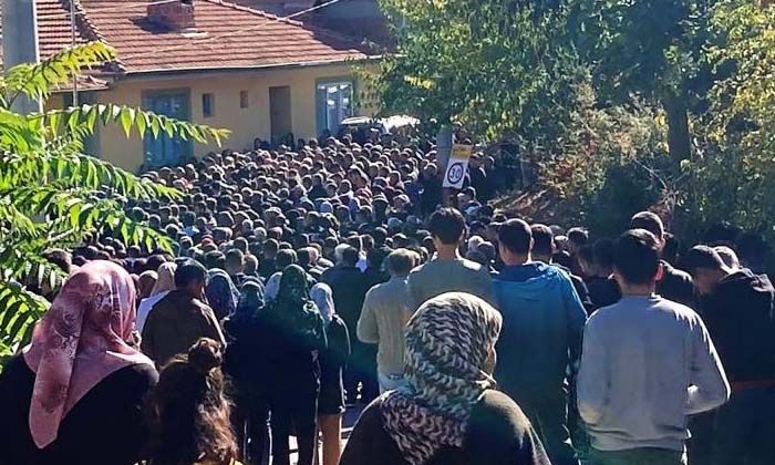 Denizli’de bir hafta önce evlenen Yıldız Akduğan kazada hayatını kaybetti