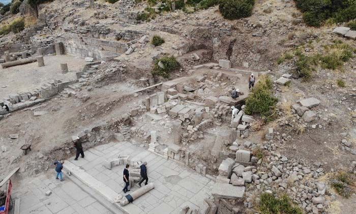 Assos Ören Yeri’nde kazılar 12 ay boyunca sürüyor