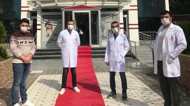 Mardin’de 66 yaşındaki hasta korona virüsü yenerek taburcu oldu