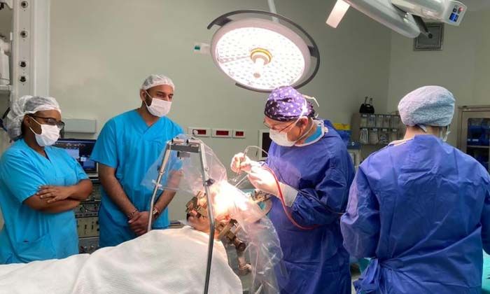 Beyin pili ameliyatı eğitimi için Afrika’dan Türkiye’ye geldiler