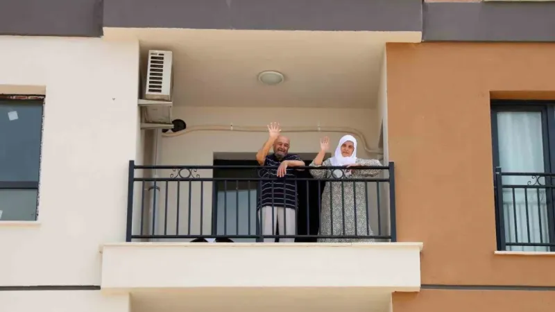 Deprem konutlarında yaşam başladı