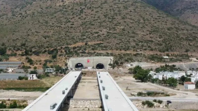 Dev projede 16 tünel, 8’er viyadük ve köprü hizmete girdi