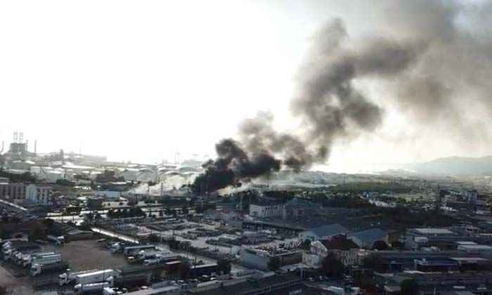 Kocaeli’de Tüpraş yakınında korkutan yangın