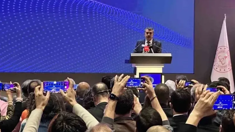 Milli Eğitim Bakanı Tekin: "Güncel gelişmelere ayak uyduracak bir müfredat hazırladık"